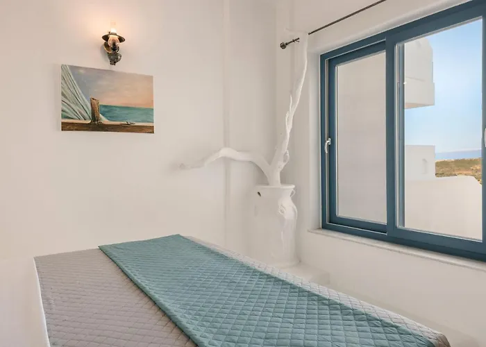 Camelia-iris Sunset Villa
