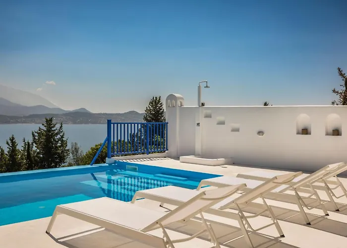 Camelia-iris Sunset Villa